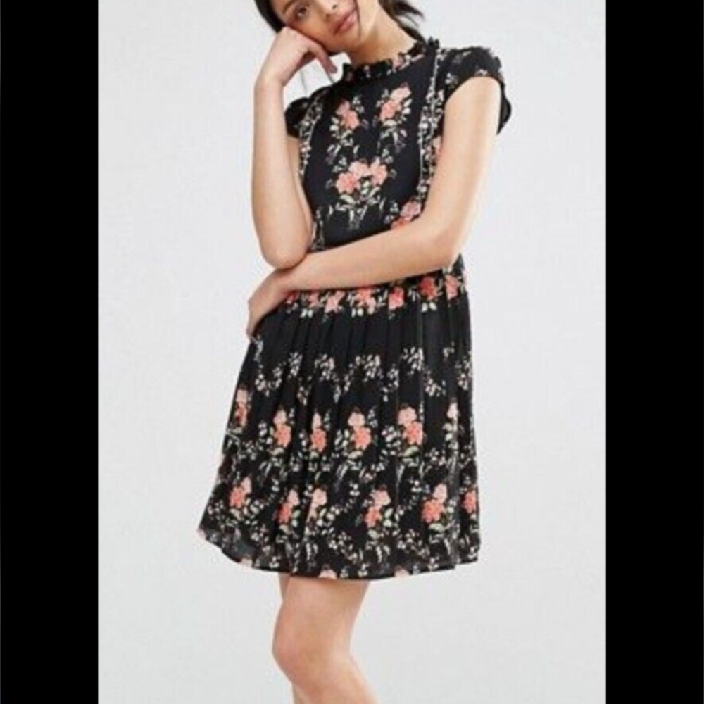 Oasis Floral Dress New